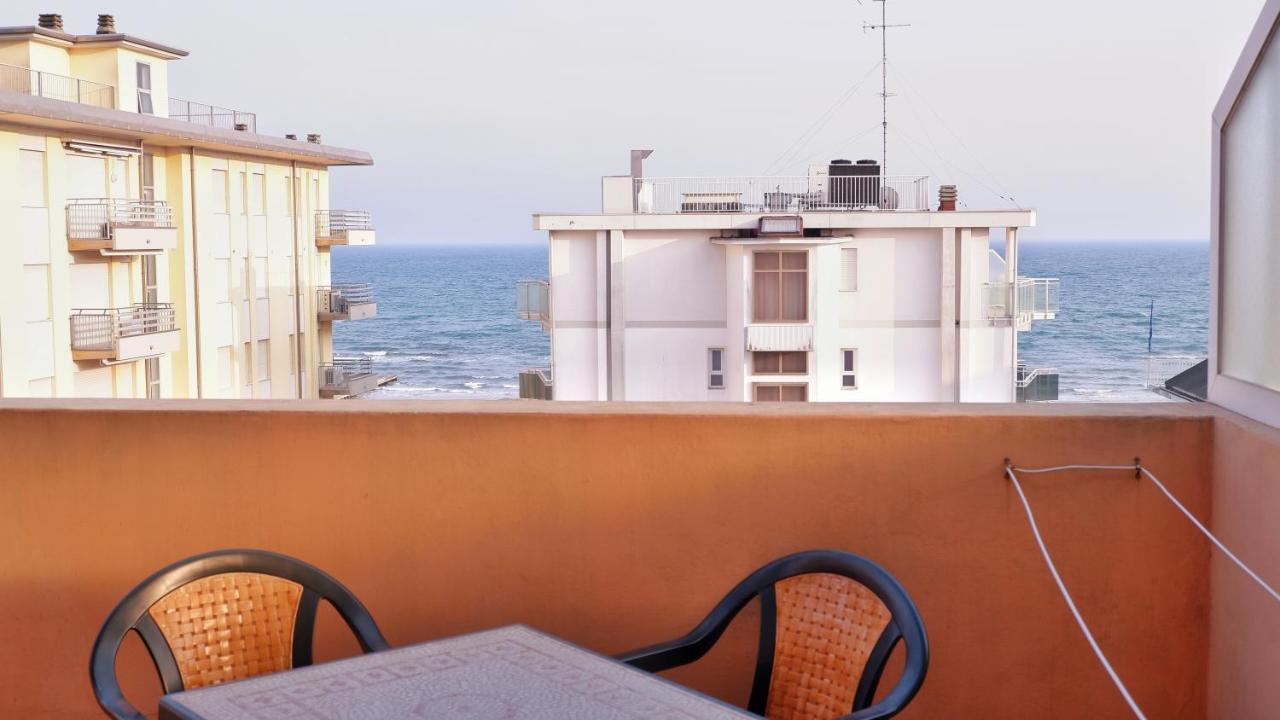 Hotel Venezuela Lido di Jesolo Eksteriør billede