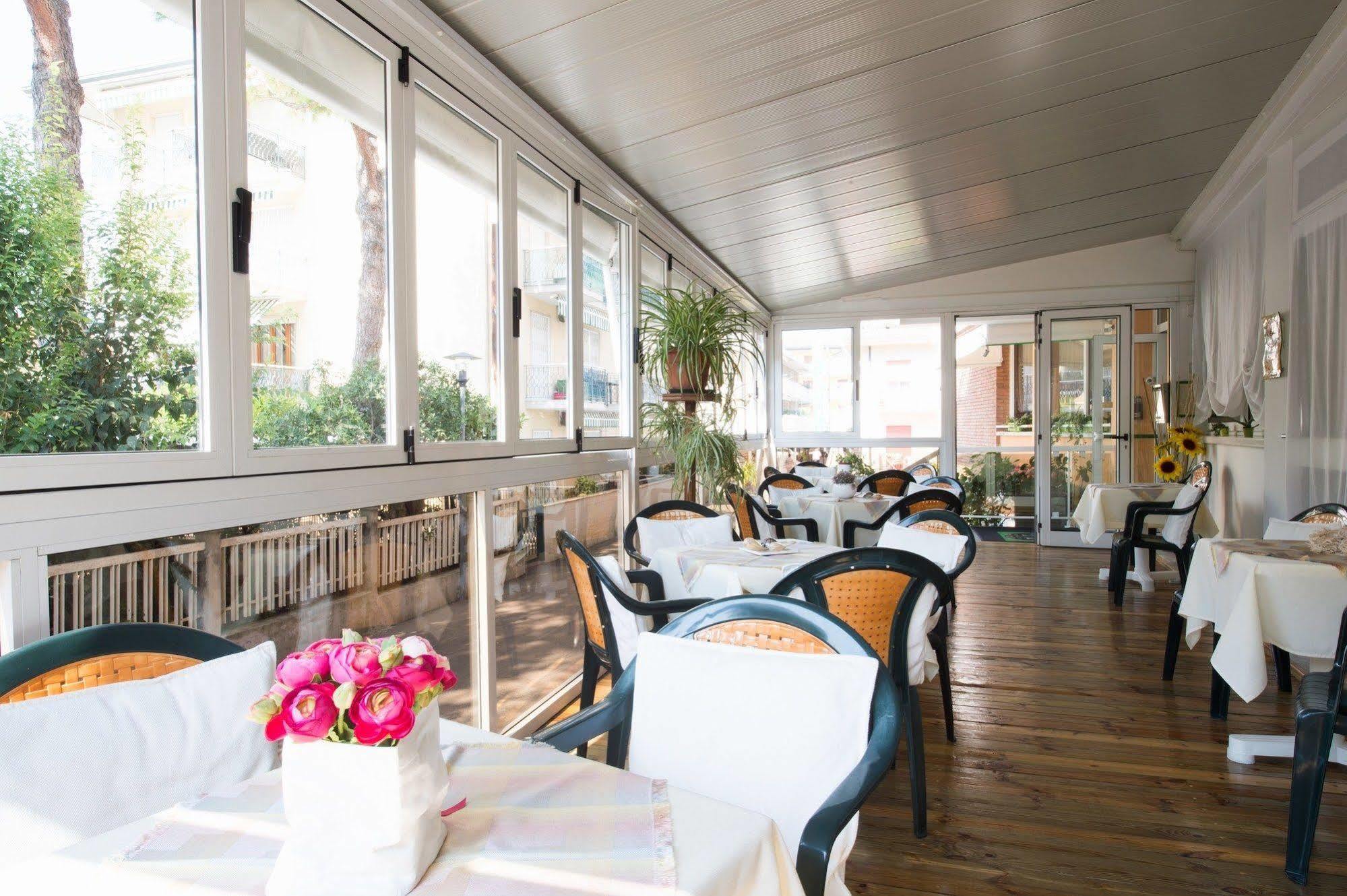 Hotel Venezuela Lido di Jesolo Eksteriør billede